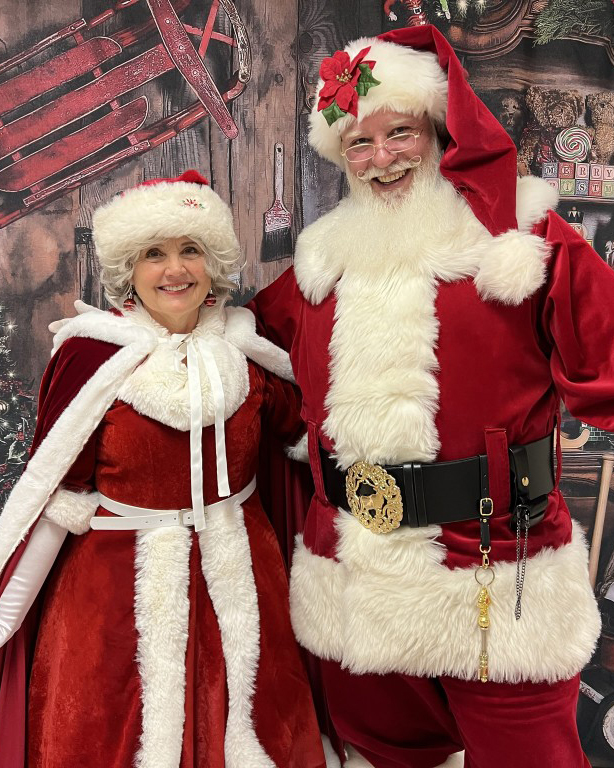 Mrs C & Santa Perry St. Albert AB