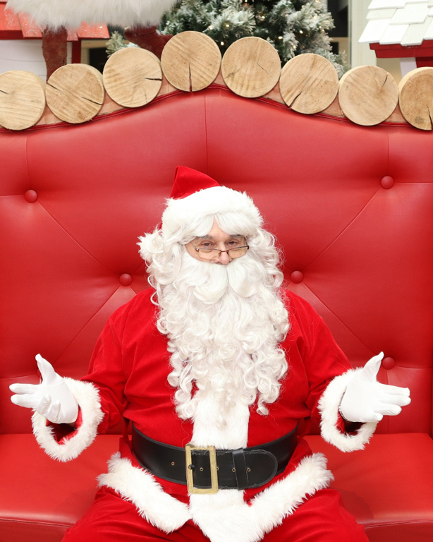 Pere Noel Jacques Pointe-Claire QC